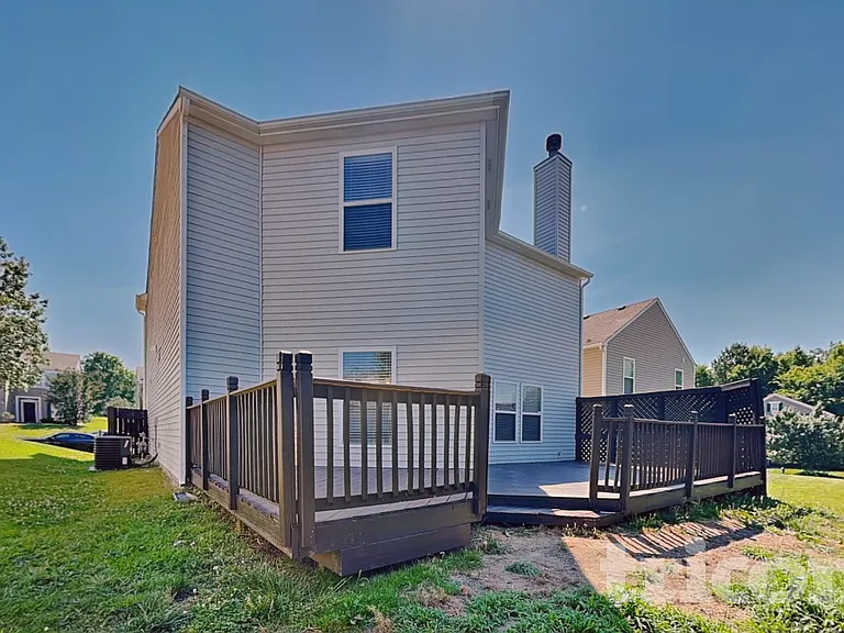 807 Chastain Ave — Photo 18