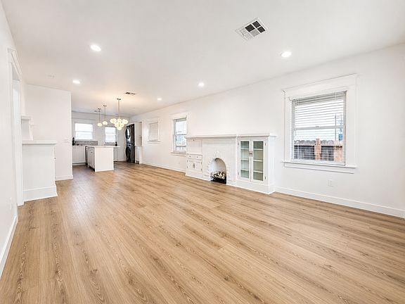 2nd image of 506 Saint Louis Ave #506