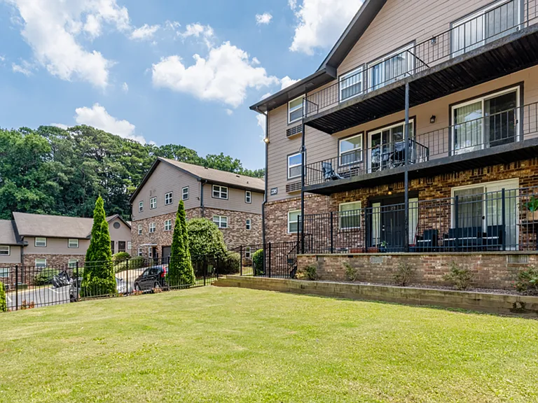 KENCO Briarcliff | Small-Town Feel. Big-City Access. — Photo 9