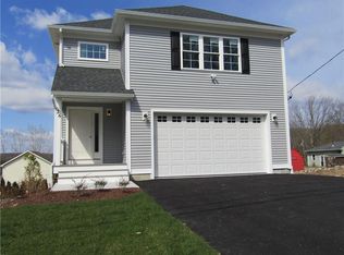 34 Aborn Ave, Cumberland, RI 02864