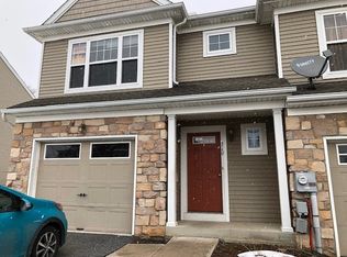 310 Millstone Dr, Mountville, PA 17554