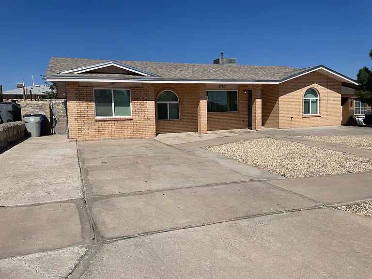 11787 Jim Thorpe Dr — Photo 2