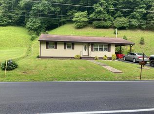 2120 Forest Hills Rd, Forest Hills, KY 41527