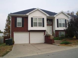 2911 Hewitt Place Ct, Jeffersontown, KY 40299