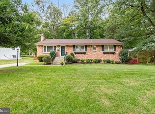 5644 Ravenel Ln, Springfield, VA 22151