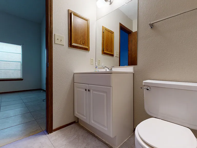 909 Tepic Dr #B — Photo 24