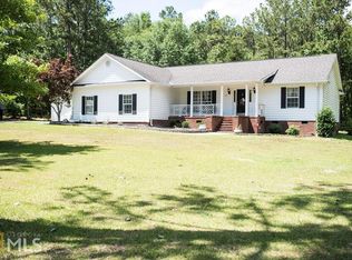 105 Rain Valley Dr, Meansville, GA 30256