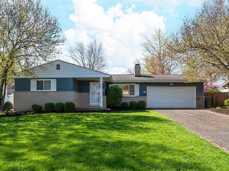 1st image of 703 Island Ct