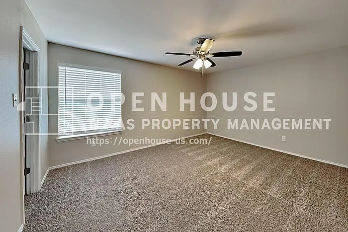 1304 Eagle Wing Ln — Photo 22