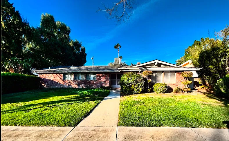 3 bed, $4,495 — Photo 1