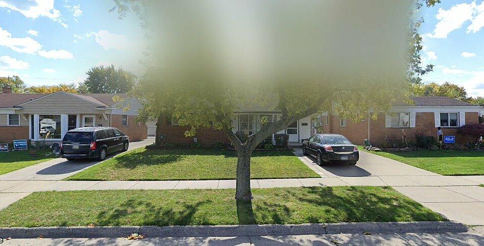 1st image of 21424 Tanglewood St