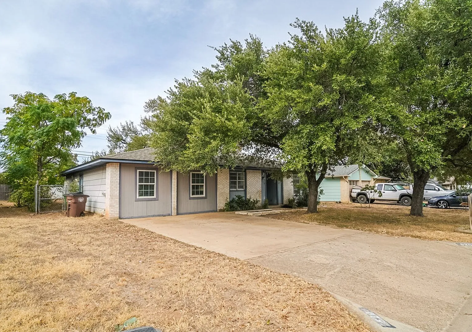 520 Buffalo Pass Round Rock, TX 78681 — Photo 1