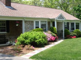 55 Bayview Cir, Osterville, MA 02655