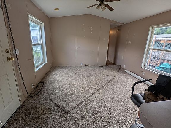 3rd image of 10 Clifton St