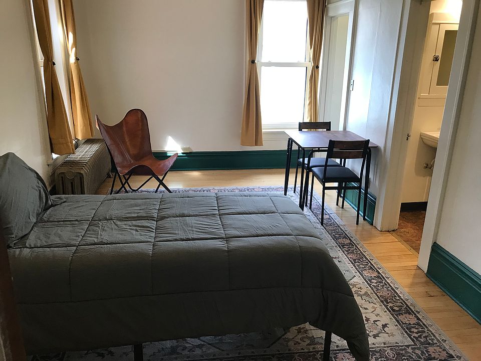 1st image of 719 E Grand Ave #6