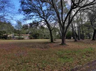 8315B Wilde Lake Rd, Pensacola, FL 32526