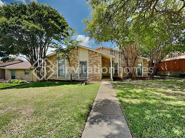2609 Renwick Dr, Carrollton, TX 75007