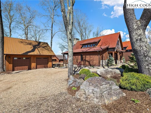 118 Eagle Village Circle, Banner Elk, NC 28604