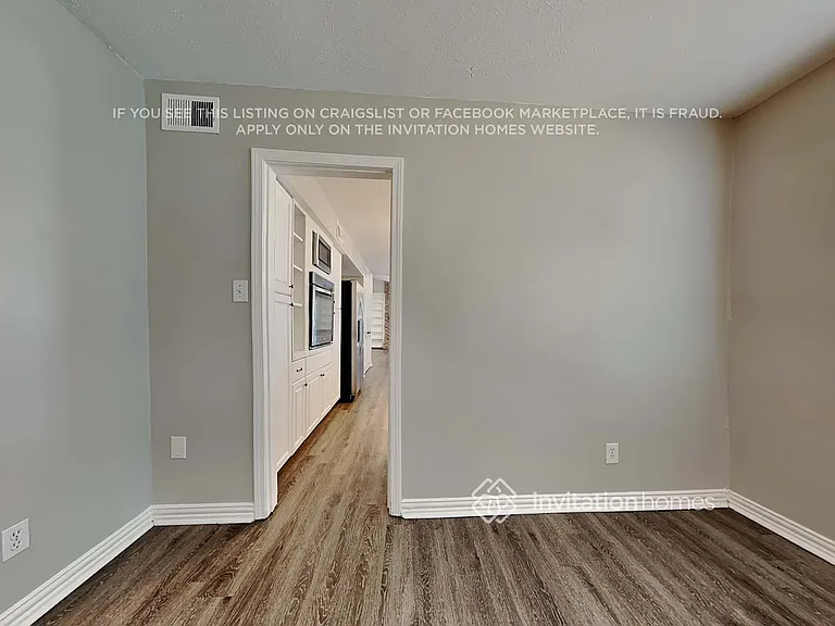 3913 Windflower Ln — Photo 8