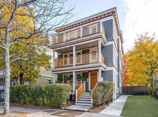 744 Washington St #3, Boston, MA 02124
