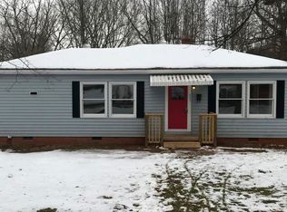 445 Oakwood Ave, Mooresville, NC 28115