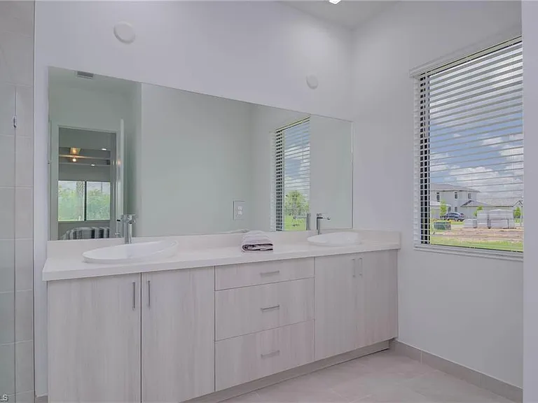 5026 Ofanto Ln — Photo 28