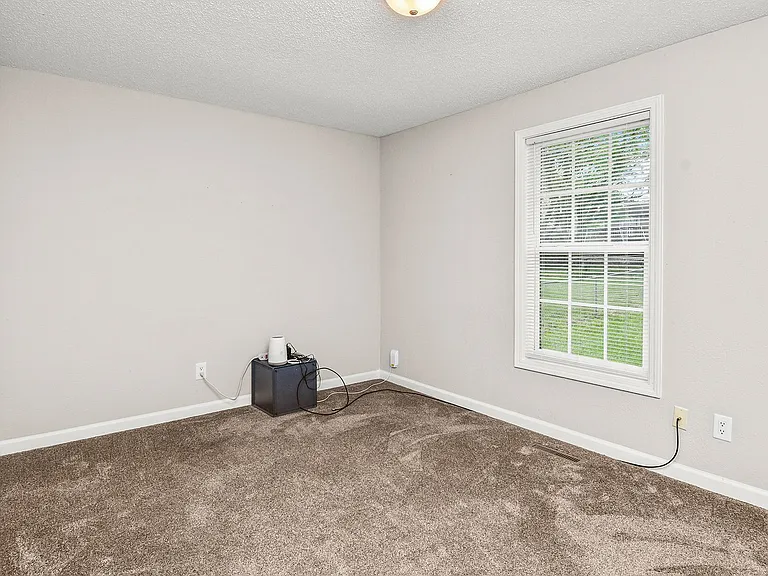 2626 W Hanover Dr — Photo 22