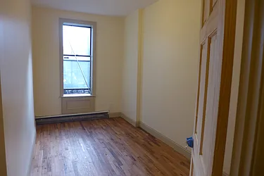 Rented by Garfield Realty 