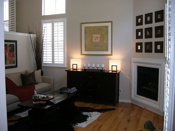 3rd image of 308 Heritage View Ter