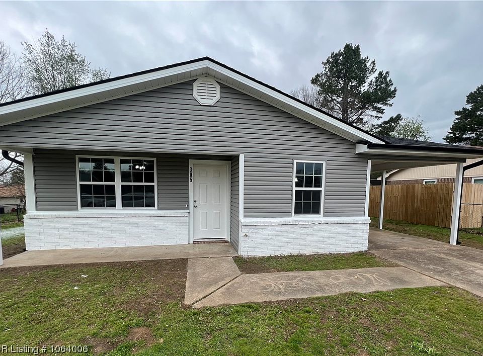 305 N 37th St, Van Buren, AR 72956 | Zillow