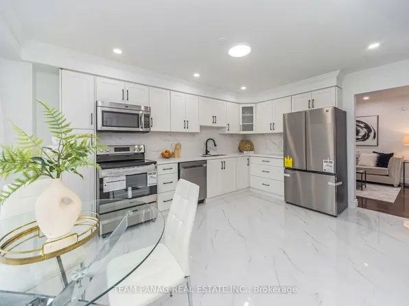 16 Bramhall Cir, Brampton, ON L6V 2G4