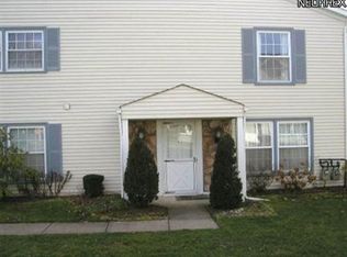 3409 Beaver Trl, Aurora, OH 44202