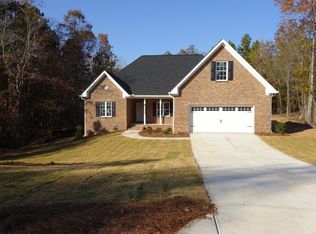 165 Hidden Cove Dr, Bogart, GA 30622