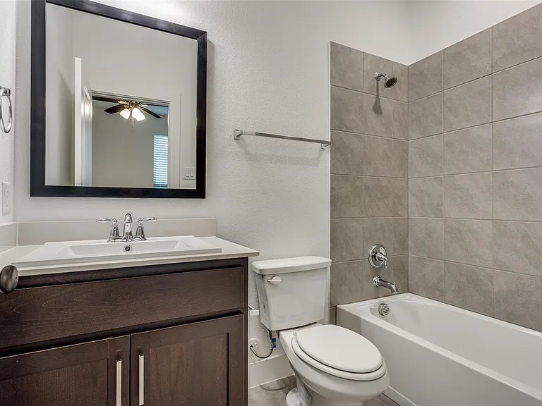 5411 Grand Ave — Photo 24