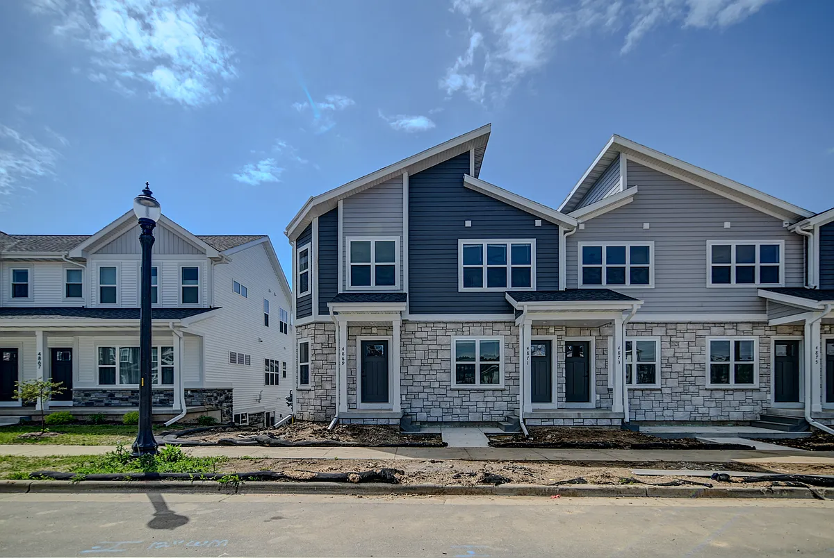 Building Photo - 4877 Lacy Rd