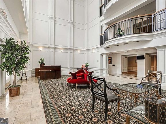 3rd image of 3275 Lenox Rd NE APT 302