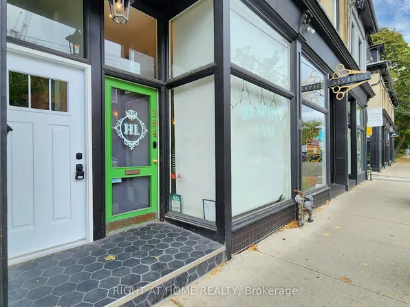 394 King St E, Toronto, ON M5A 1K9