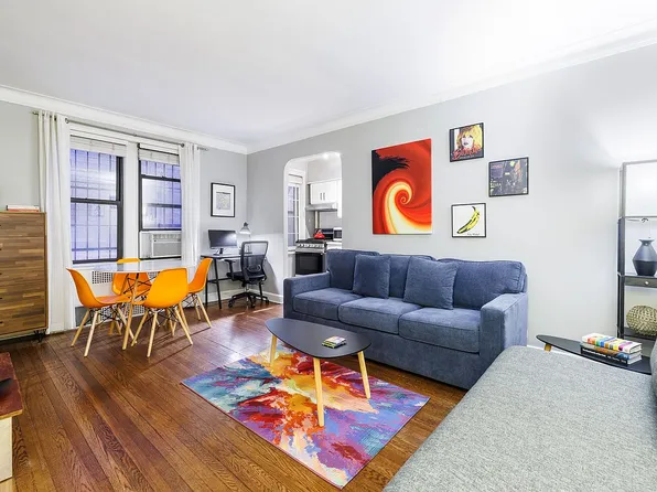 166 W 22nd St APT 1D, Manhattan, NY 10011