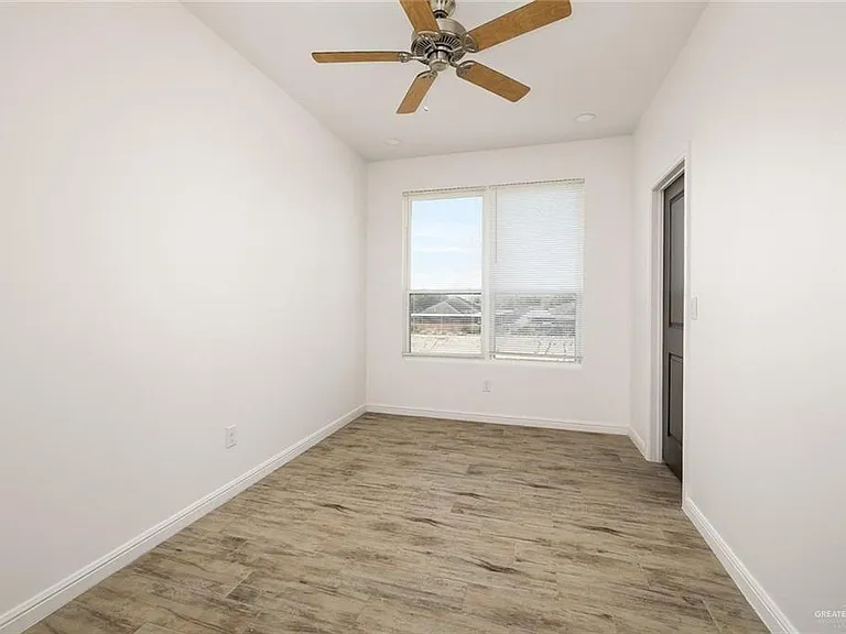 609 Jasper St #2 — Photo 6