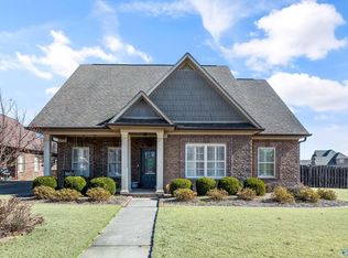 17342 Chinaberry Rd, Athens, AL 35613