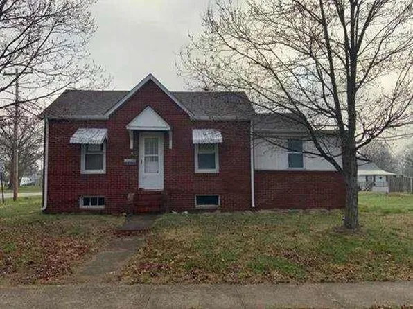 800 S Van Buren St, Litchfield, IL 62056