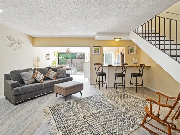 299 Shasta Drive #23, Vacaville, CA 95687