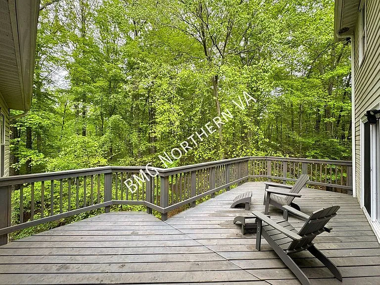 4800 Occoquan Overlook — Photo 50