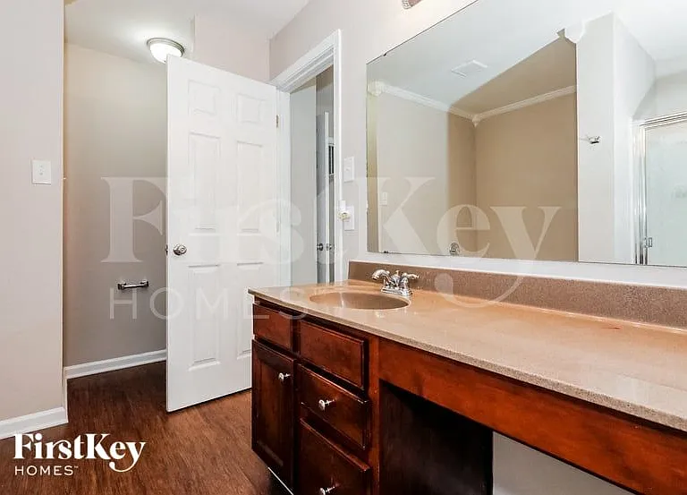 1434 Waterlily Ln — Photo 9