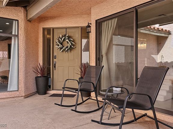 3rd image of 2842 Campo Verde Dr