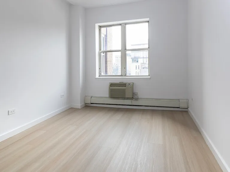301 Elizabeth St #1005 — Photo 4