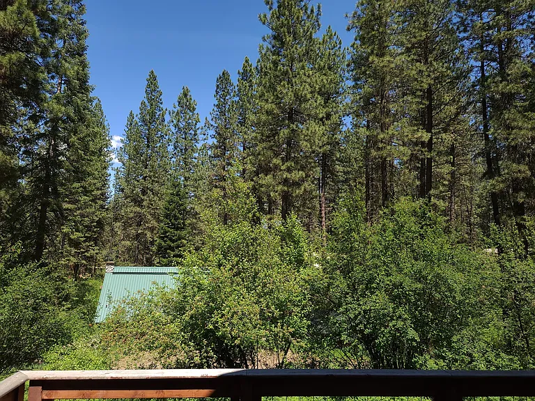 174 Holiday Dr — Photo 17
