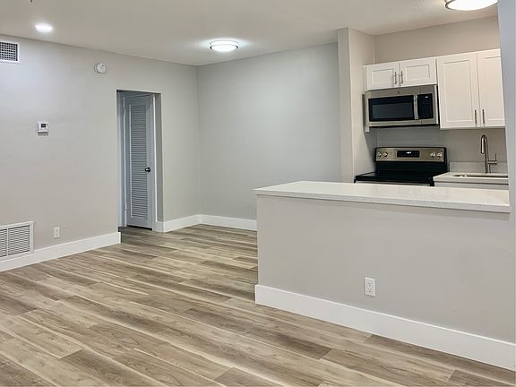 5th image of 530 NE 20th St APT 2A