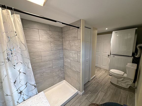 5th image of 350 West St #26