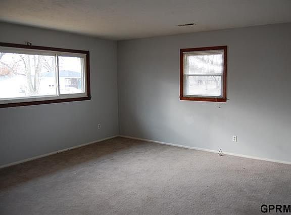 3rd image of 412 E 22nd Ave